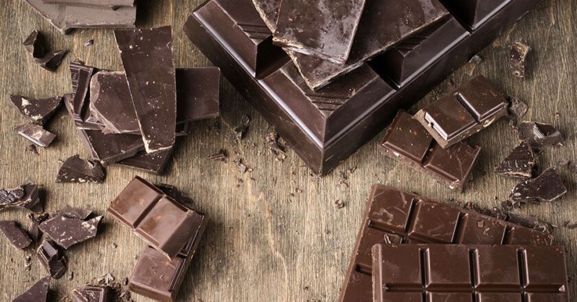 <strong>The health benefits of dark chocolate for men</strong>